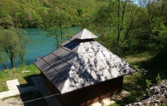 Bvrnara na obali Drine