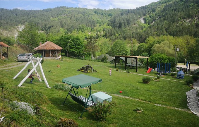 Seosko domaćinstvo kod Cvela - Lopatnica