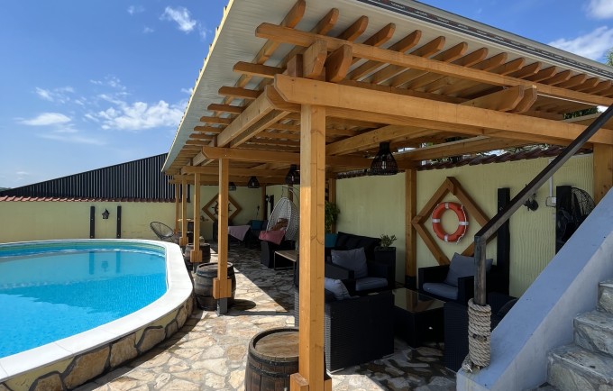 Vila Impresija - kuća sa bazenom