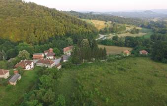 Seoska kuća Tijanje