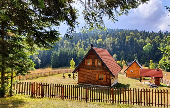 Brvnare Rakic Mitrovac na Tari