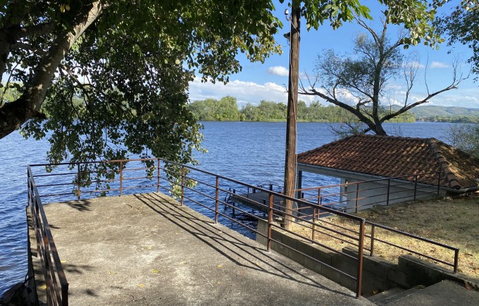 Vikendica na Srebrnom jezeru - naselje Kalinovac