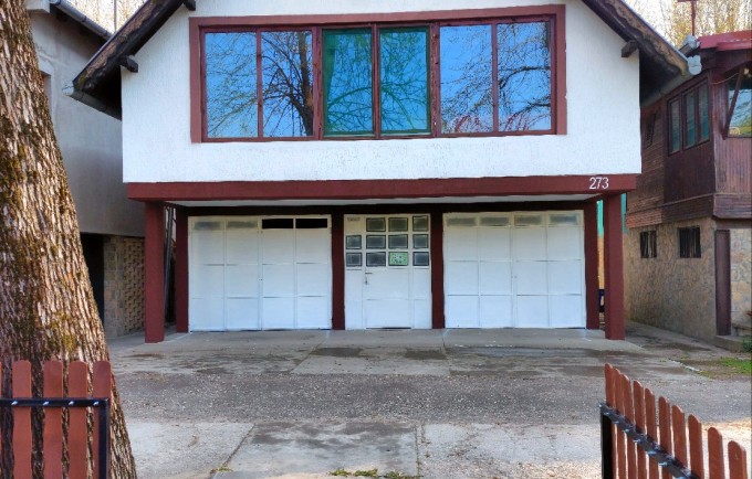 Vikendica u Baračkoj