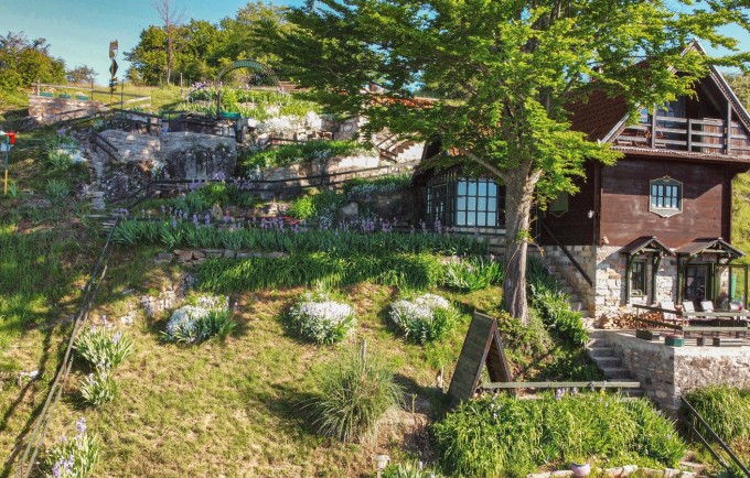 Brvnara Orlovo Gnezdo