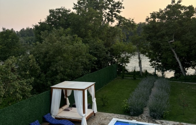 Vila pod zvezdama
