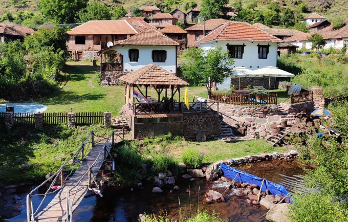 ETNO CENTAR TOPLI DO - Kuća Komin - Apartman