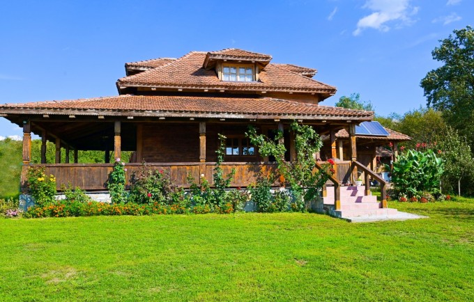 Rustic House Radovic