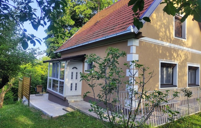 Lächelndes Häuschen