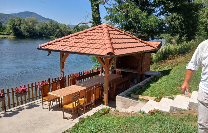 Drinska radost Ljubovija