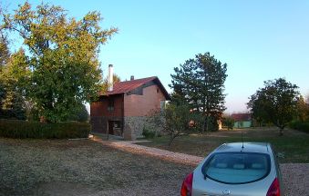 Vikendica RAJ Fruška Gora